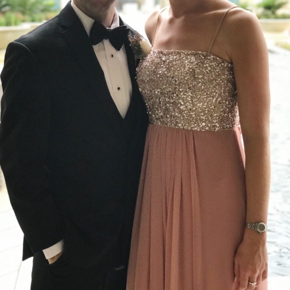 Size 4: Gorgeous light pink sequin gown